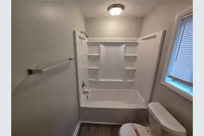 5085 Rock Glen Dr, Stone Mountain, GA 30088 - Photo 24