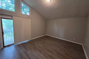 5085 Rock Glen Dr, Stone Mountain, GA 30088 - Photo 6