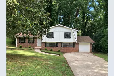 5809 Oakleaf Way, Stone Mountain, GA 30087 - Photo 1
