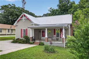 171 NE Broad St, Fairburn, GA 30213 - Photo 26