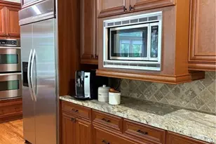 2201 Hunters Green Dr, Lawrenceville, GA 30043 - Photo 22