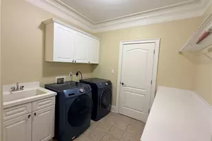 2201 Hunters Green Dr, Lawrenceville, GA 30043 - Photo 26