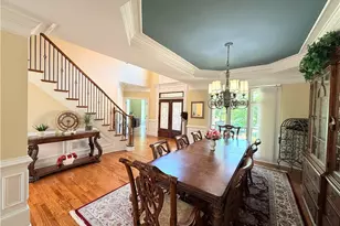 2201 Hunters Green Dr, Lawrenceville, GA 30043 - Photo 10