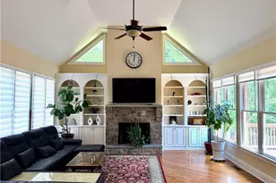 2201 Hunters Green Dr, Lawrenceville, GA 30043 - Photo 20