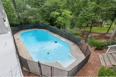 3825 Creekview Drive NE, Marietta, GA 30068 - Photo 6