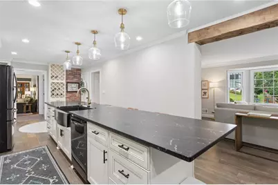 3825 Creekview Drive NE, Marietta, GA 30068 - Photo 10