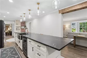 3825 Creekview Dr NE, Marietta, GA 30068 - Photo 10