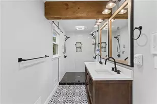 3825 Creekview Dr NE, Marietta, GA 30068 - Photo 20