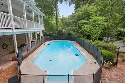 3825 Creekview Drive NE, Marietta, GA 30068 - Photo 32