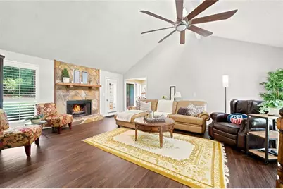 330 Sumter Drive NE, Marietta, GA 30066 - Photo 4