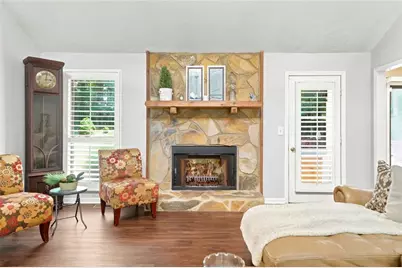 330 Sumter Drive NE, Marietta, GA 30066 - Photo 8