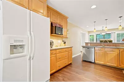 330 Sumter Drive NE, Marietta, GA 30066 - Photo 16
