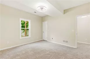 1045 Queensbury Run, Acworth, GA 30102 - Photo 32