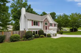 1045 Queensbury Run, Acworth, GA 30102 - Photo 2