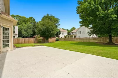 10805 Glenhurst Pass, Johns Creek, GA 30097 - Photo 52