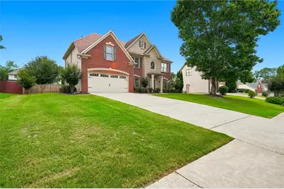 10805 Glenhurst Pass, Johns Creek, GA 30097 - Photo 4