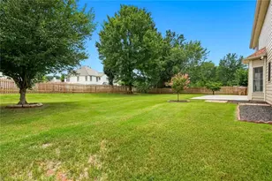 10805 Glenhurst Pass, Johns Creek, GA 30097 - Photo 52