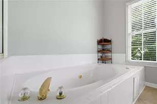 10805 Glenhurst Pass, Johns Creek, GA 30097 - Photo 32