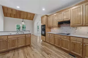 2777 Chinquapin Ct, Buford, GA 30519 - Photo 24