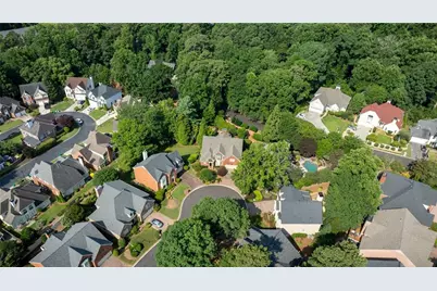 240 Embassy Court, Sandy Springs, GA 30328 - Photo 42