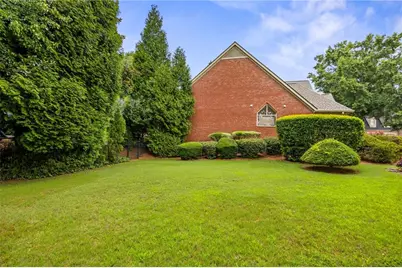 240 Embassy Court, Sandy Springs, GA 30328 - Photo 36