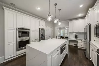 240 Embassy Court, Sandy Springs, GA 30328 - Photo 14