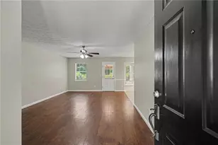 560 E Country Woods Dr, Covington, GA 30016 - Photo 4