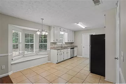 560 E Country Woods Drive, Covington, GA 30016 - Photo 6