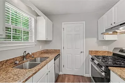 240 Spring Circle, Senoia, GA 30276 - Photo 6