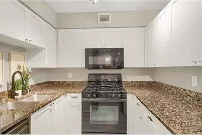 2479 Peachtree Road NE #505, Atlanta, GA 30305 - Photo 6