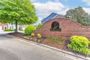 6604 Splashwater Dr, Flowery Branch, GA 30542 - Photo 4