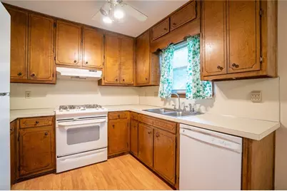 724 Ridge Avenue, Stone Mountain, GA 30083 - Photo 12