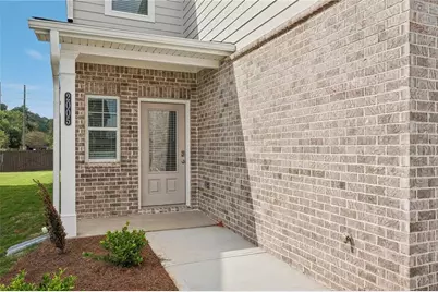 104 Vickers Point Drive, Fairburn, GA 30213 - Photo 2