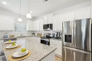 103 Vickers Point Dr, Fairburn, GA 30213 - Photo 18