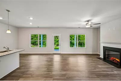105 Vickers Point Drive, Fairburn, GA 30213 - Photo 12