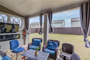 404 Henson Farm Dr, Loganville, GA 30052 - Photo 2
