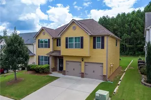 47 Maple Hill Dr, Newnan, GA 30265 - Photo 2