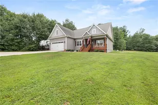 63 Pace Rd, Toccoa, GA 30577 - Photo 4