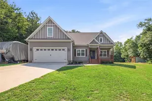 63 Pace Rd, Toccoa, GA 30577 - Photo 1