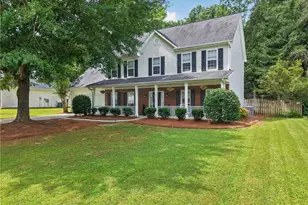 1566 Vine Leaf Dr, Powder Springs, GA 30127 - Photo 2