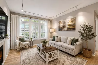 240 Renaissance Parkway NE #102, Atlanta, GA 30308 - Photo 2