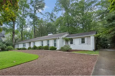 4775 Merlendale Court NW, Sandy Springs, GA 30327 - Photo 2
