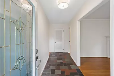 4775 Merlendale Court NW, Sandy Springs, GA 30327 - Photo 4