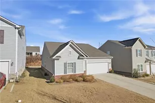 71 Carnaby St, Winder, GA 30680 - Photo 2
