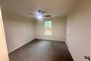 100 Chestnut Dr, Covington, GA 30016 - Photo 8