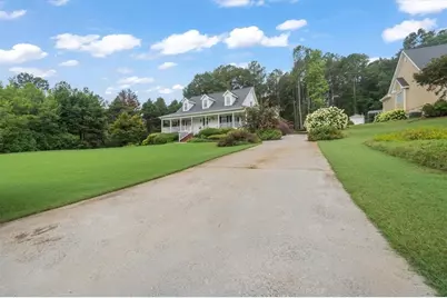 2011 Windfield Drive, Monroe, GA 30655 - Photo 2