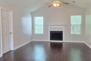 1504 Cain Ct, Douglasville, GA 30134 - Photo 4