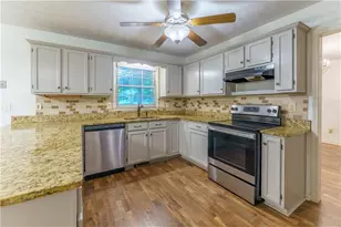 1700 Summit View Way, Snellville, GA 30078 - Photo 14
