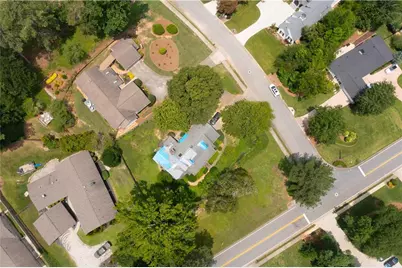 890 Hillwood Drive, Marietta, GA 30068 - Photo 4