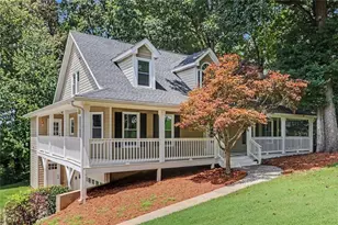 715 Maggie Mae Ln, Lawrenceville, GA 30045 - Photo 2